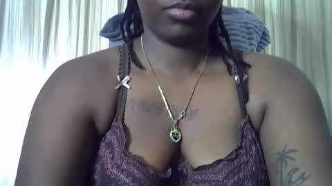 Snapshot of miss_sinphoria chatting on October 21, 2025, 6:47 am Miss online show from October 21, 2025, 6:47 am