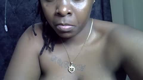 Snapshot of miss_sinphoria chatting on October 22, 2025, 8:19 pm Miss online show from October 22, 2025, 8:19 pm