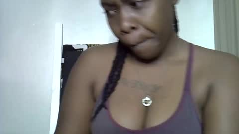 Snapshot of miss_sinphoria chatting on November 13, 2025, 11:53 am Miss online show from November 13, 2025, 11:53 am