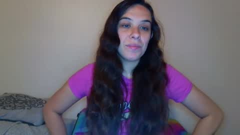 Bella online show from September 24, 2025, 2:31 pm