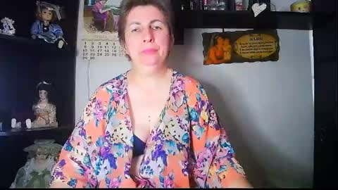 miss_tasha_kom online show from June 6, 2026, 9:25 am