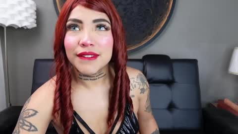 Vaiolette online show from April 11, 2026, 11:14 am