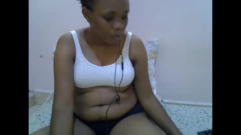 miss_velour online show from April 25, 2026, 1:41 pm