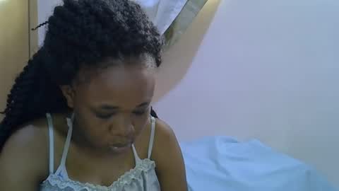 Snapshot of miss_velour chatting on May 12, 2026, 6:32 am miss_velour online show from May 12, 2026, 6:32 am