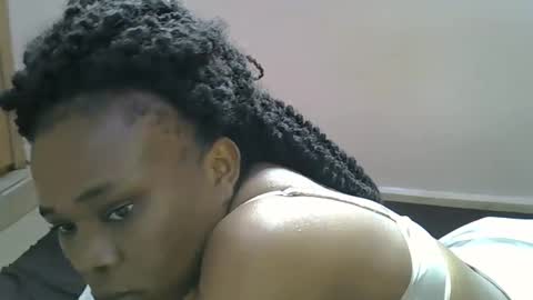 Snapshot of miss_velour chatting on May 14, 2026, 7:59 am miss_velour online show from May 14, 2026, 7:59 am