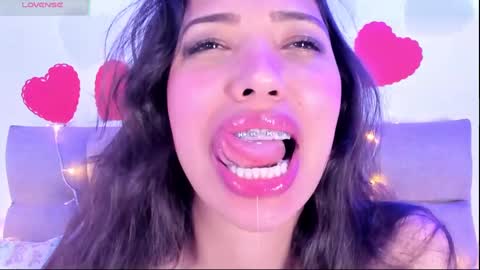 Miss Veronica online show from February 12, 2025, 2:43 pm