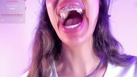 Miss Veronica online show from February 24, 2025, 6:47 pm