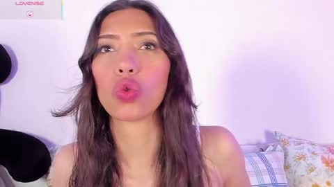 Miss Veronica online show from March 6, 2025, 12:19 pm