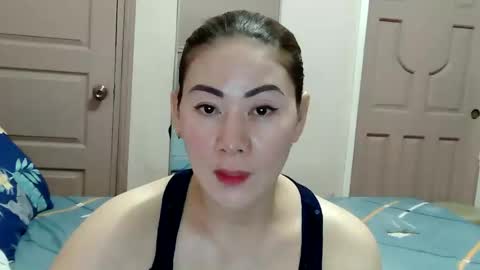 Snapshot of miss_zephyr chatting on February 22, 2026, 11:31 am HOT MOMMY ZEPHYR online show from February 22, 2026, 11:31 am