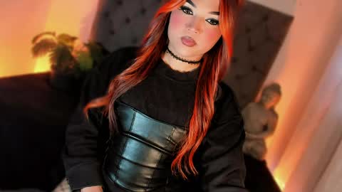 miss_zz online show from April 10, 2026, 4:44 pm