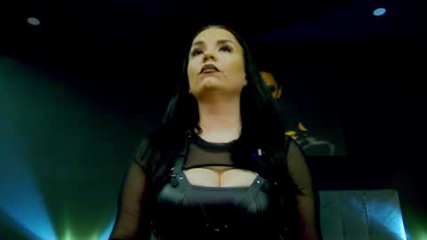 AliceReign online show from April 2, 2026, 5:49 am