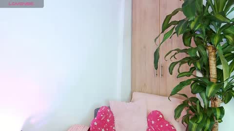 missangeldust online show from April 18, 2026, 12:25 am