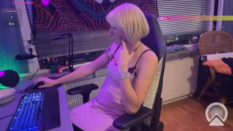 MissBeccasissy online show from December 27, 2024, 4:21 pm