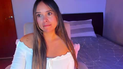 valentina andrea online show from May 23, 2026, 1:11 am