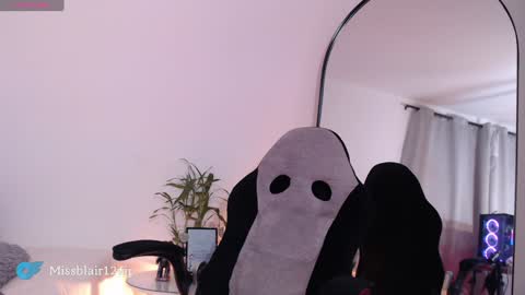 MissBlair online show from December 31, 2024, 5:33 am