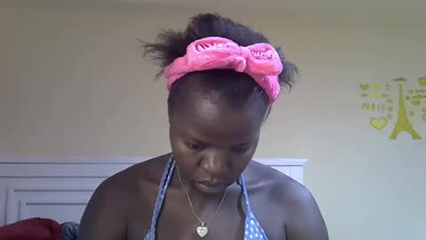 misscandy352_ online show from April 13, 2026, 1:44 am