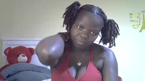 misscandy352_ online show from April 17, 2026, 11:46 am