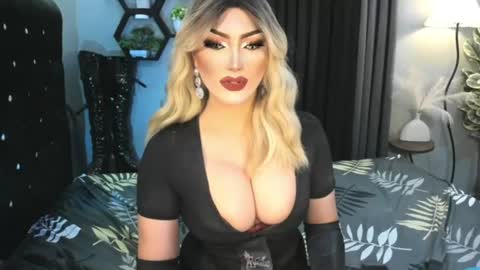 Snapshot of misschannel4sub chatting on June 20, 2026, 8:11 pm PRIESTESS CHANNEL online show from June 20, 2026, 8:11 pm
