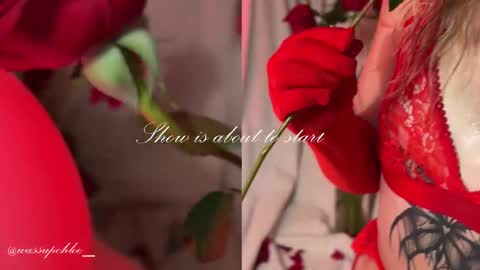 Chloe freelance model Please your thumbs up are important  online show from March 12, 2025, 11:54 pm