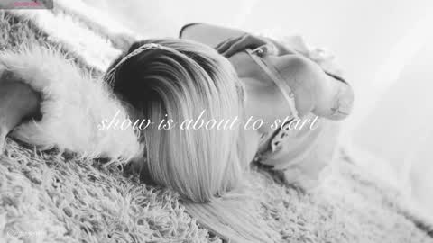 Chloe freelance model Please your thumbs up are important  online show from March 18, 2026, 1:09 am