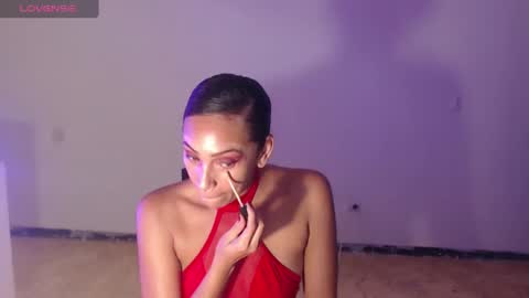 Snapshot of misscruzxz chatting on September 30, 2025, 1:43 am Donna di Diamanti online show from September 30, 2025, 1:43 am