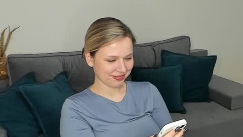 Snapshot of missdariross chatting on January 29, 2025, 9:17 pm Miss Darina Ross online show from January 29, 2025, 9:17 pm