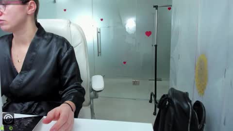 Miss Domina online show from January 19, 2026, 3:54 am