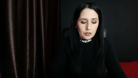 Snapshot of missdyaa chatting on November 15, 2025, 10:37 pm Miss online show from November 15, 2025, 10:37 pm