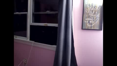 MissEeva online show from December 10, 2024, 5:50 am