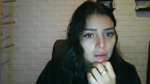 melodie  online show from February 2, 2026, 4:00 am