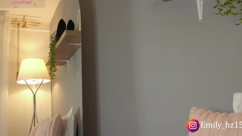 Yuliana online show from January 19, 2026, 9:57 am