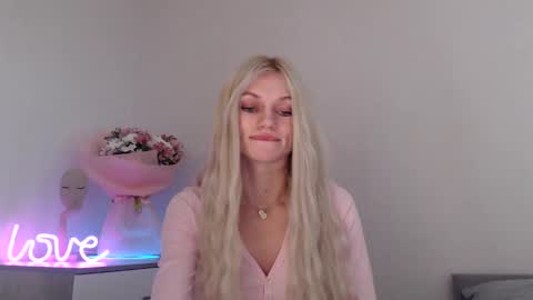 EMMA online show from December 20, 2024, 11:26 pm