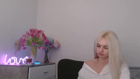 EMMA online show from January 28, 2025, 9:29 pm