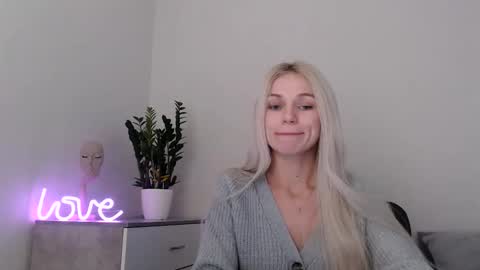 EMMA online show from February 11, 2025, 9:14 pm