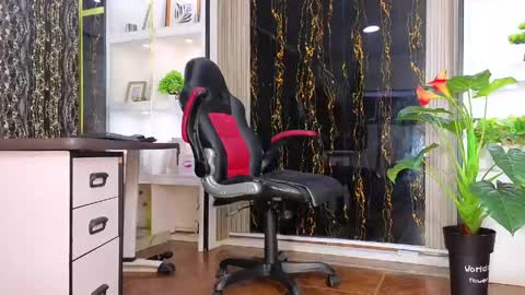 Escarlet online show from April 17, 2026, 2:47 am