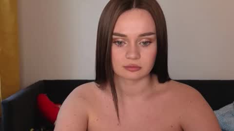 Eva online show from April 5, 2026, 4:48 pm