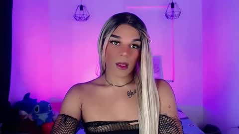 Fer online show from May 4, 2026, 10:50 pm