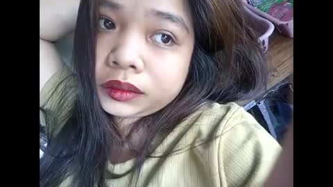 Missi online show from April 8, 2026, 6:02 am