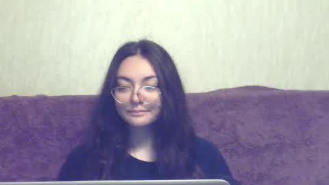 missis mona online show from June 12, 2026, 3:16 am