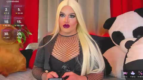 kassandra lazcano online show from March 10, 2026, 1:32 am