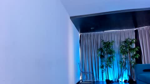 misskiarra online show from January 26, 2025, 12:11 pm