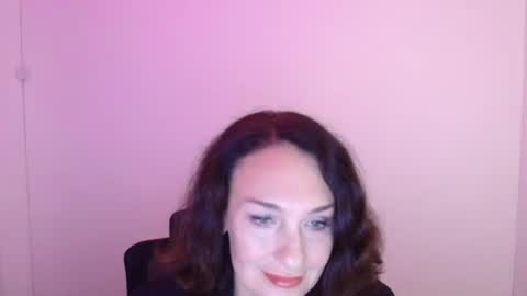 Christina online show from October 10, 2025, 6:23 am