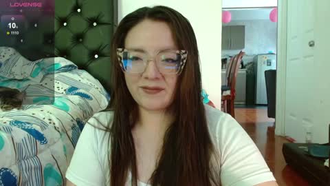 eva   online show from February 27, 2025, 2:21 pm