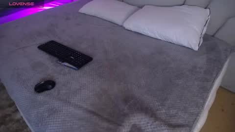 Miss Loise online show from November 27, 2025, 3:19 am