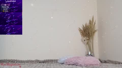  Vi  online show from October 29, 2025, 7:26 pm