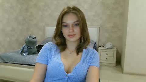 Snapshot of missmariat chatting on January 29, 2025, 10:11 pm OneGoddess online show from January 29, 2025, 10:11 pm