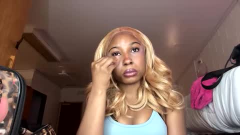 Snapshot of missmarimac chatting on March 17, 2026, 11:52 pm missmarimac online show from March 17, 2026, 11:52 pm