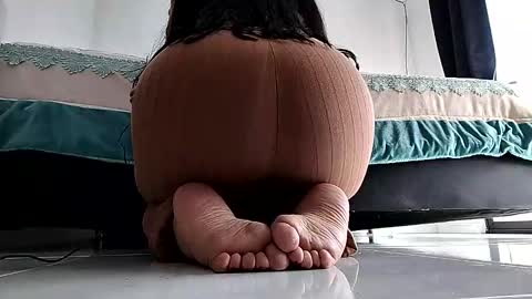 Snapshot of missmartinafeet chatting on February 17, 2025, 1:42 pm Martina online show from February 17, 2025, 1:42 pm