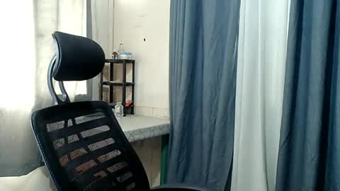 Snapshot of missmayeth chatting on December 5, 2024, 11:40 pm mayeth online show from December 5, 2024, 11:40 pm