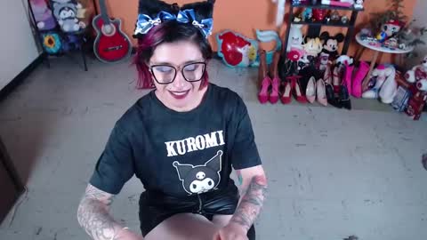 Miss Mia online show from January 2, 2025, 1:30 pm